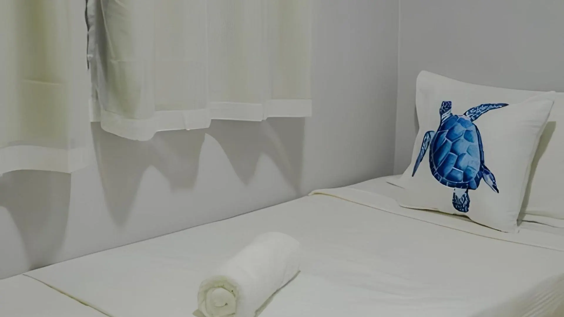 Taperapuan Beach Retreat: Cozy 2-Bedroom with BBQ and Smart Amenities Porto Seguro Holiday home